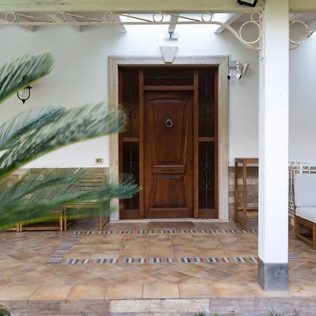 Aristotele - Private Pool